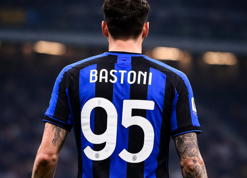 Bastoni podczas meczu na boisku